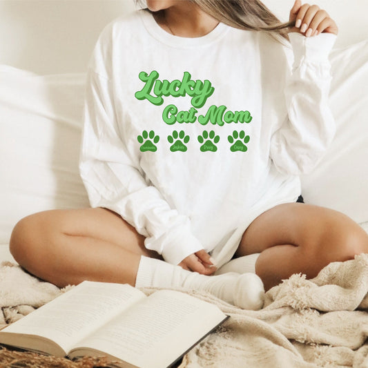 Lucky Cat mom Paws